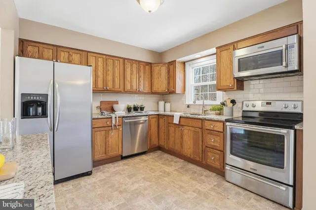 $380,000 | 2213 Green Haven Way, Hampstead, MD 21074