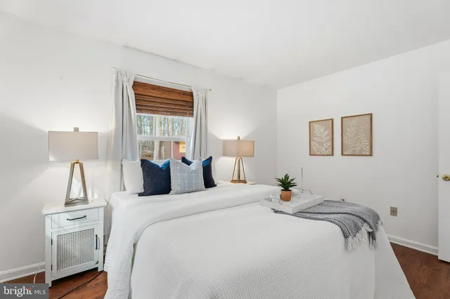 $380,000 | 2213 Green Haven Way, Hampstead, MD 21074