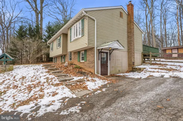 $380,000 | 2213 Green Haven Way, Hampstead, MD 21074
