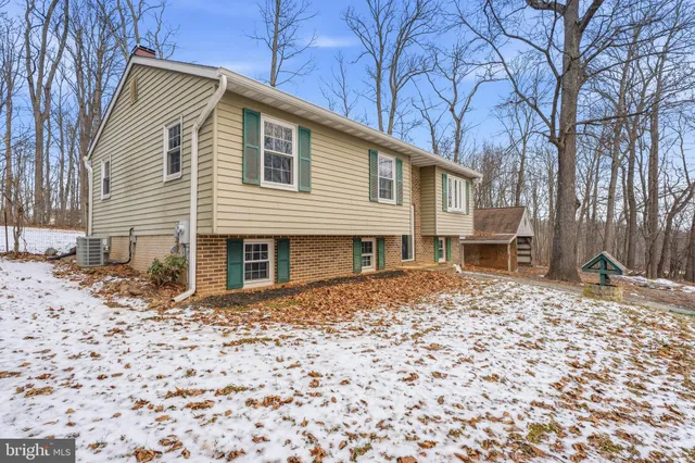 $380,000 | 2213 Green Haven Way, Hampstead, MD 21074