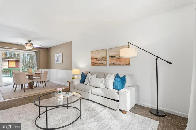 $380,000 | 2213 Green Haven Way, Hampstead, MD 21074