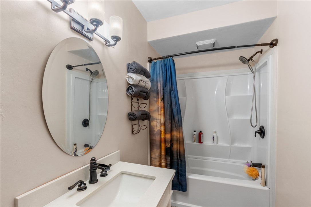 40 Ruth Avenue East Providence, RI 02916 - Photo 11 of 20 Gallery Image 11