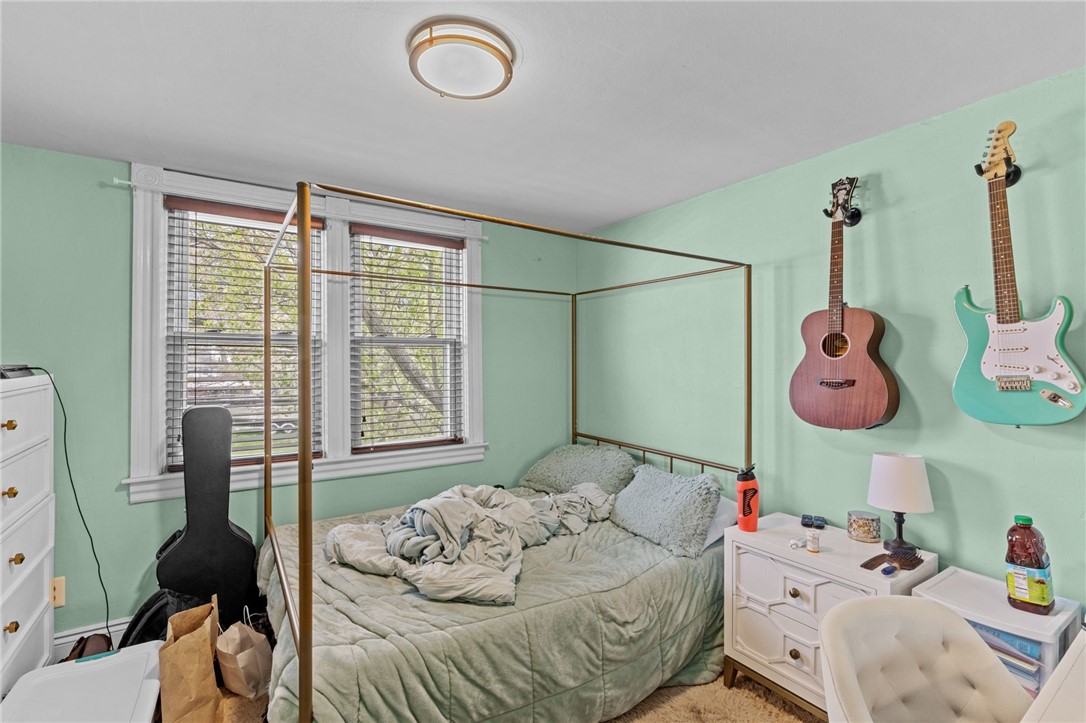 40 Ruth Avenue East Providence, RI 02916 - Photo 13 of 20 Gallery Image 13