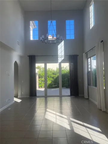 $5,400 | 121 Holly Springs, Irvine, CA 92618