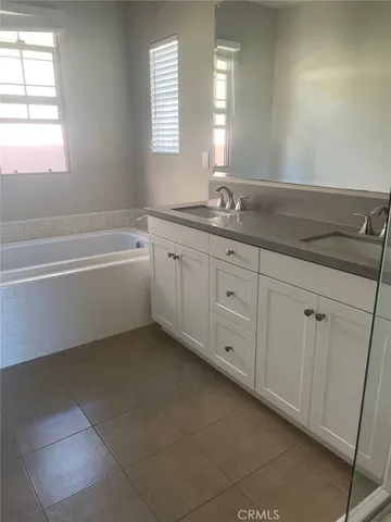 $5,400 | 121 Holly Springs, Irvine, CA 92618