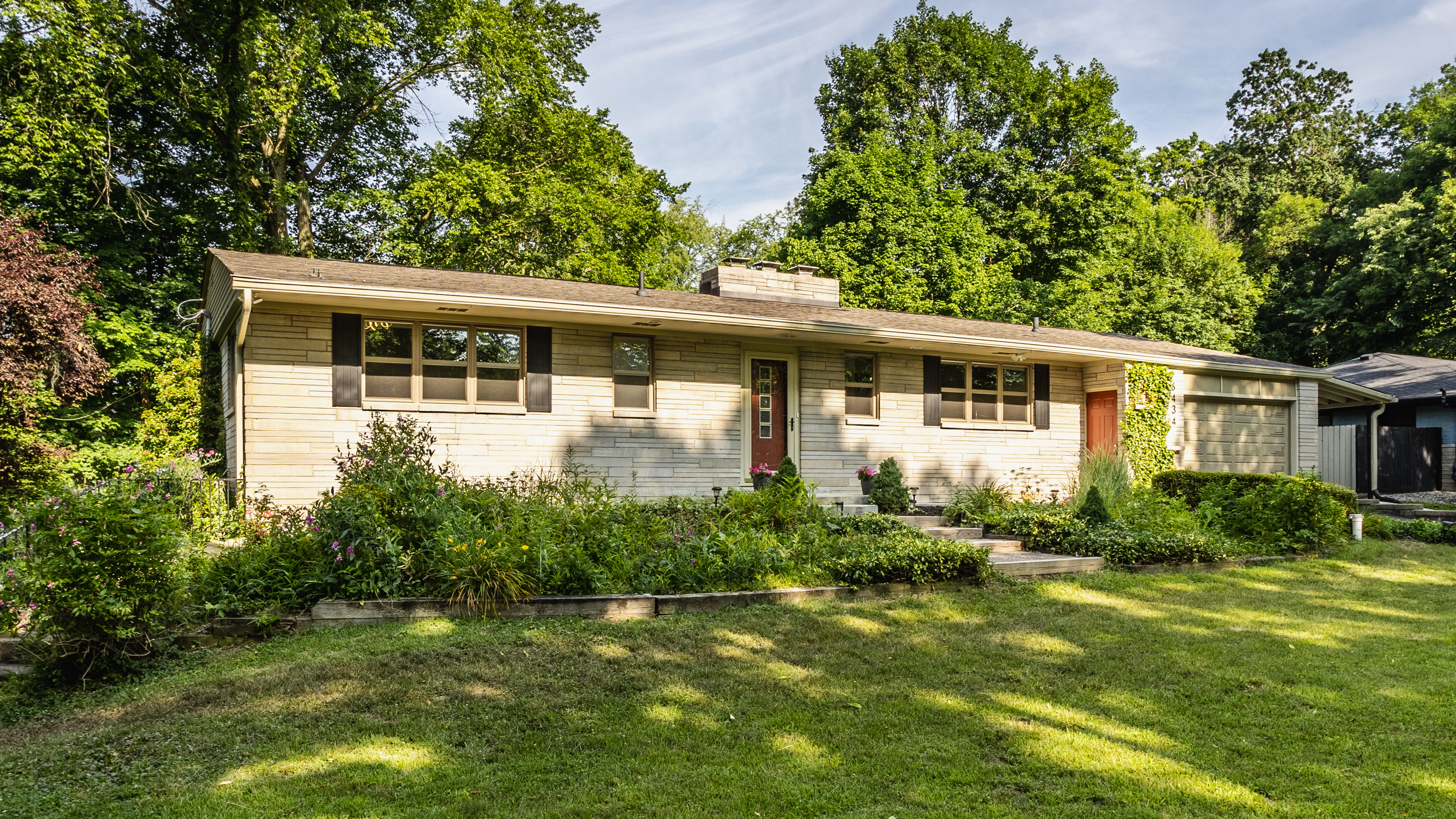 6434 North Rural Street Indianapolis, IN 46220 - Photo 3 of 36