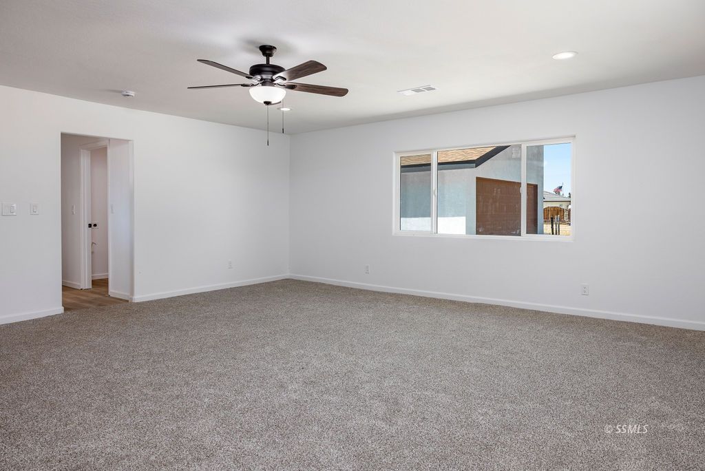 1135 North Mahan Street Ridgecrest, CA 93555 - Photo 25 of 46