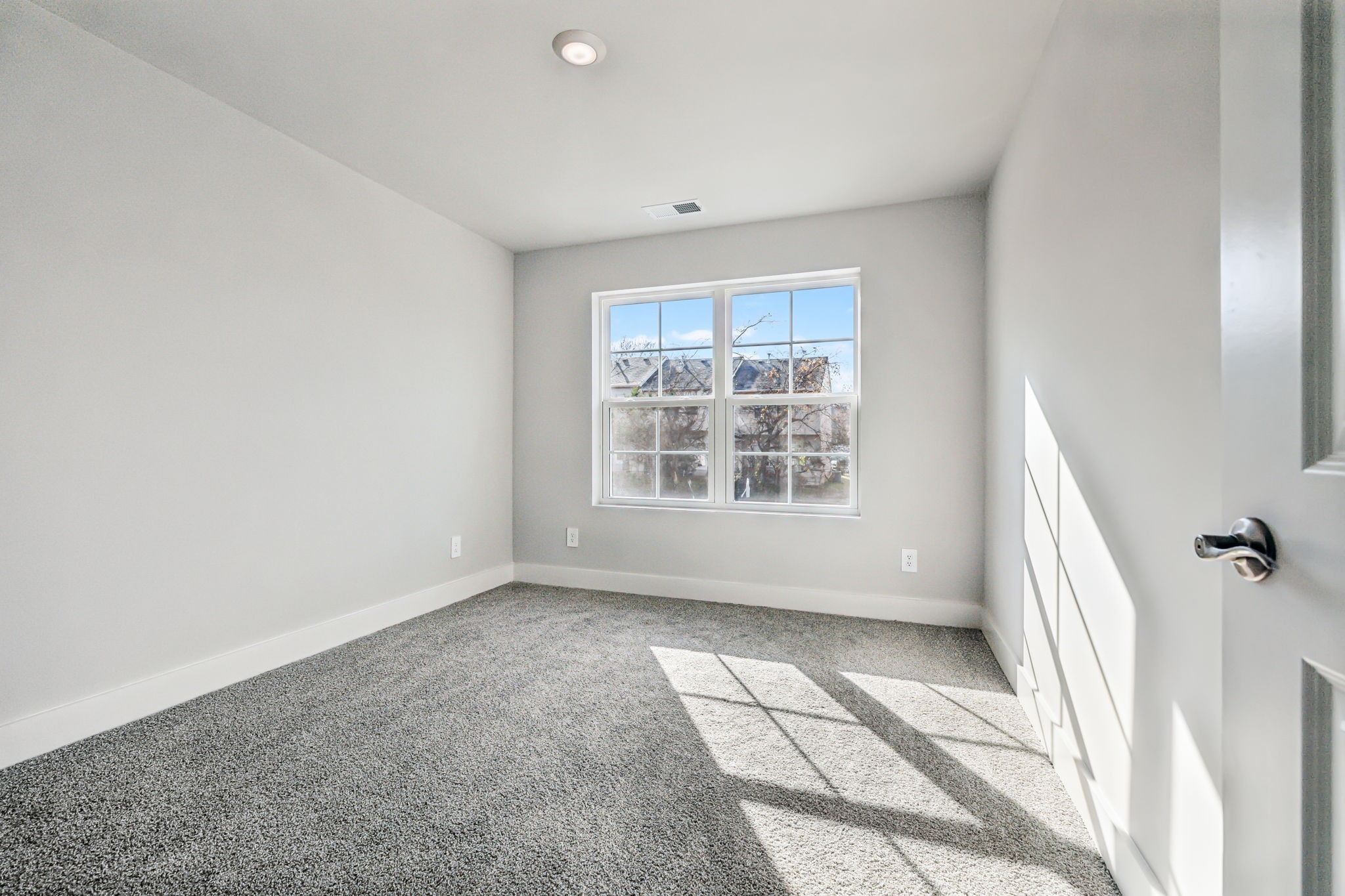 539 Tulip Springs Road Hermitage, TN 37076 - Photo 33 of 69 an empty room with windows