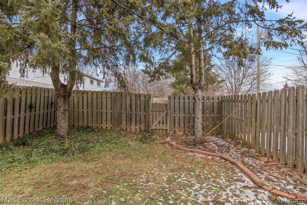 83 Stratford Lane Rochester Hills, MI 48309 - Photo 20 of 20