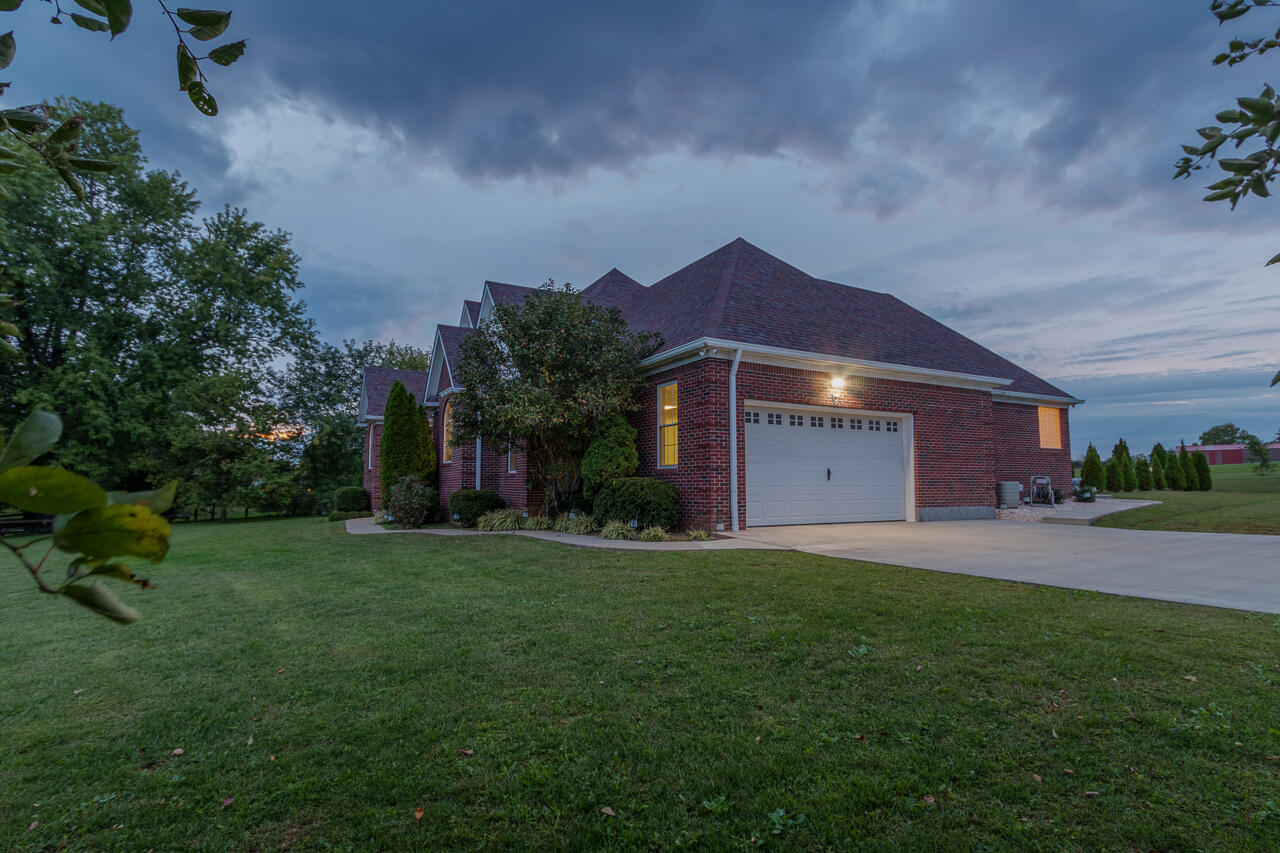 3606 Wades Mill Road Winchester, KY 40391 - Photo 42 of 43 3B1641D5-A779-444A-9940-214B06D99F6F