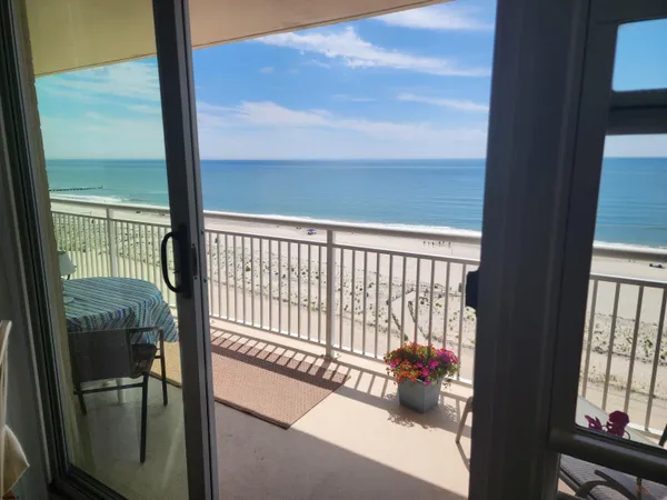 $1,500 | 9400 Atlantic Avenue, Unit 1005, Margate City, NJ 08402