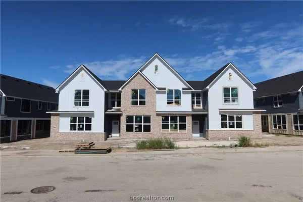 $2,700 | 2162 Big River Street, College Station, TX 77840