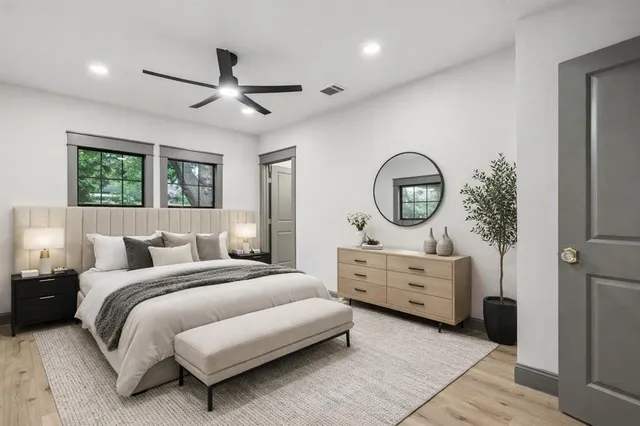 $2,400 | 810 South Montclair Avenue, Dallas, TX 75208