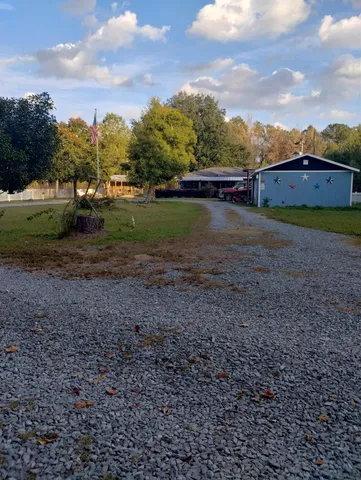 $140,000 | 236 County Rd S-45-821, Kingstree, SC 29556