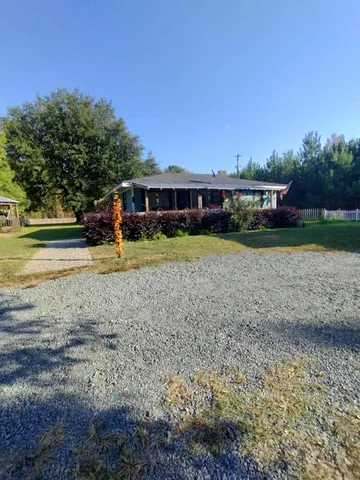 $140,000 | 236 County Rd S-45-821, Kingstree, SC 29556