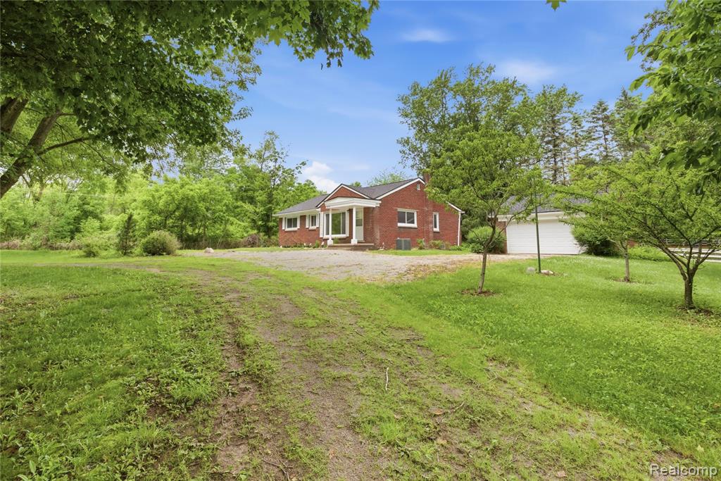 8701 Brookville Road Plymouth, MI 48170 - Photo 38 of 45