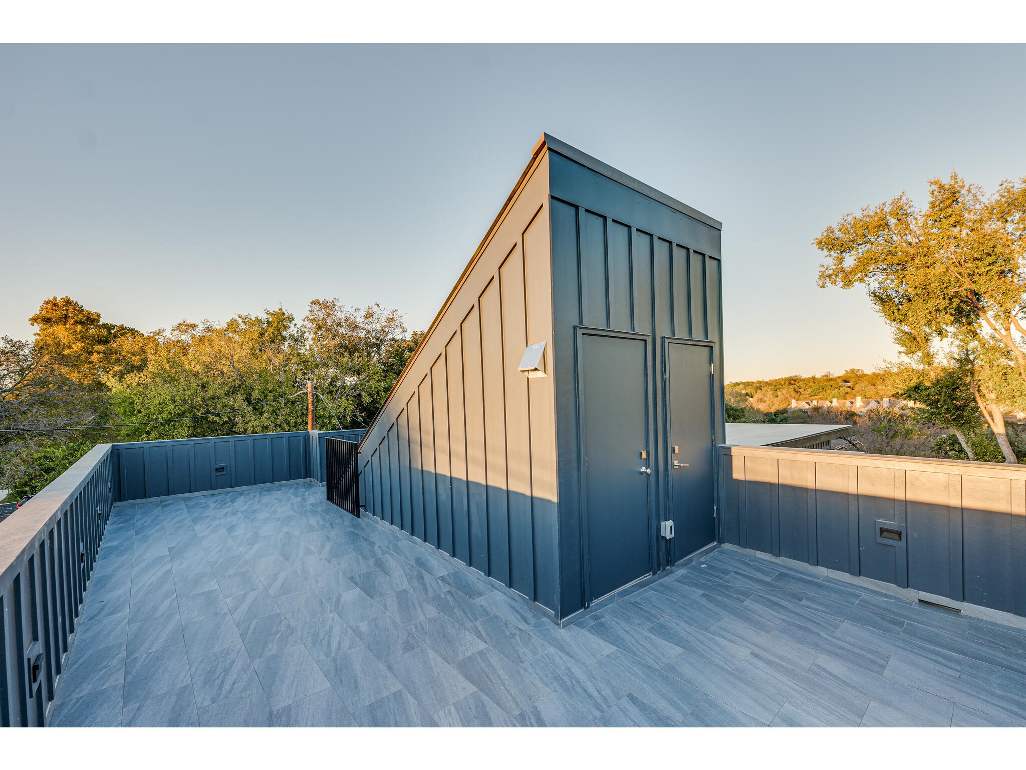 3617 Bull Creek Road Austin, TX 78731 - Photo 11 of 17 a view of a room with wooden floor and fence