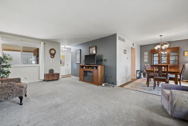 $275,000 | 5632 Cambridge Lane, Unit 1, Mount Pleasant, WI 53406