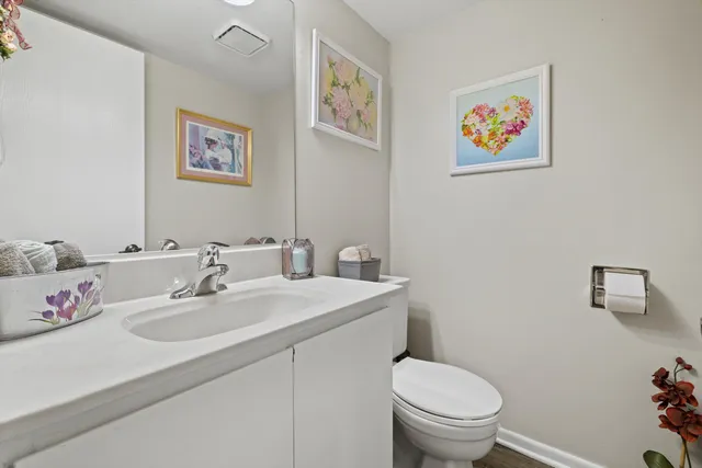 $275,000 | 5632 Cambridge Lane, Unit 1, Mount Pleasant, WI 53406