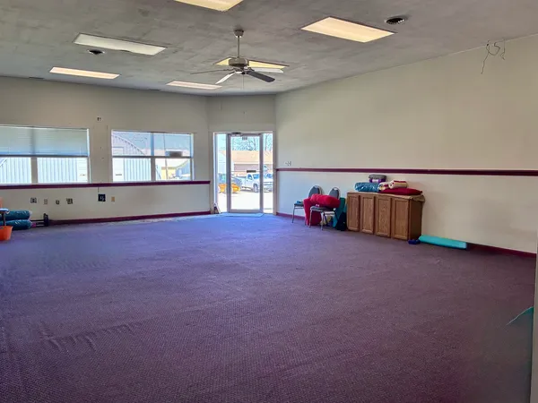 $299,900 | 122 West Page Street, Sycamore, IL 60178