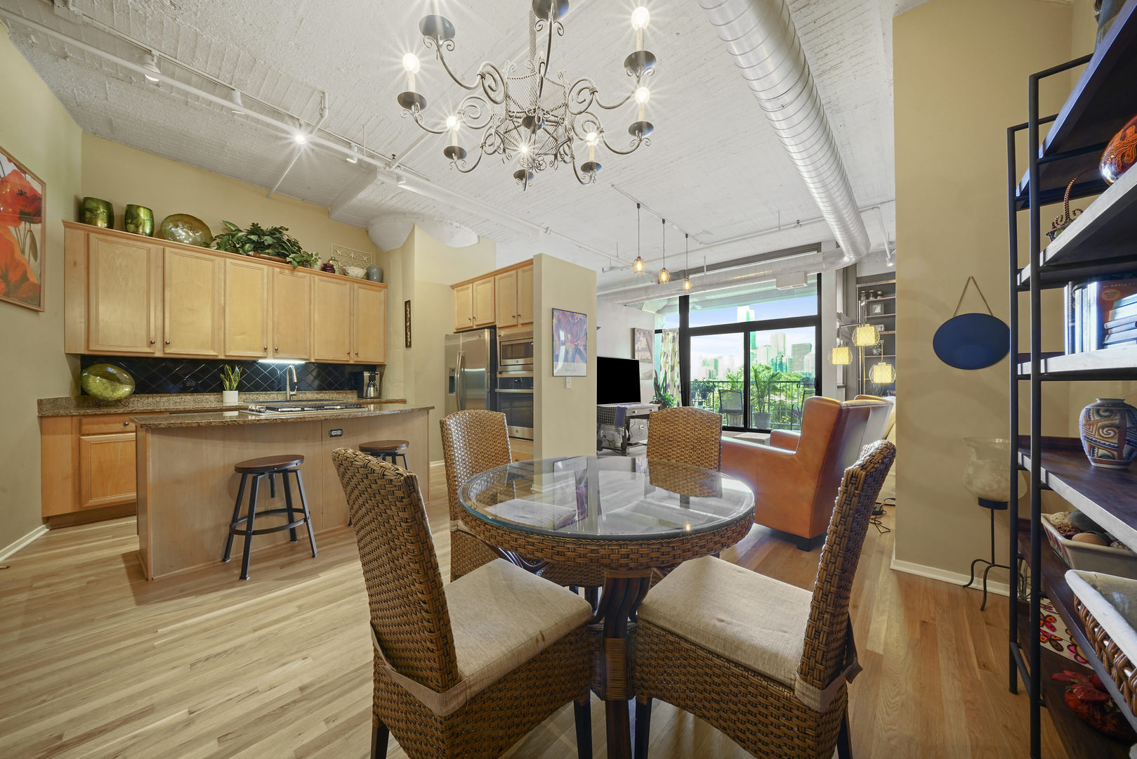 1530 South State Street, Unit 407 Chicago, IL 60605 - Photo 9 of 35