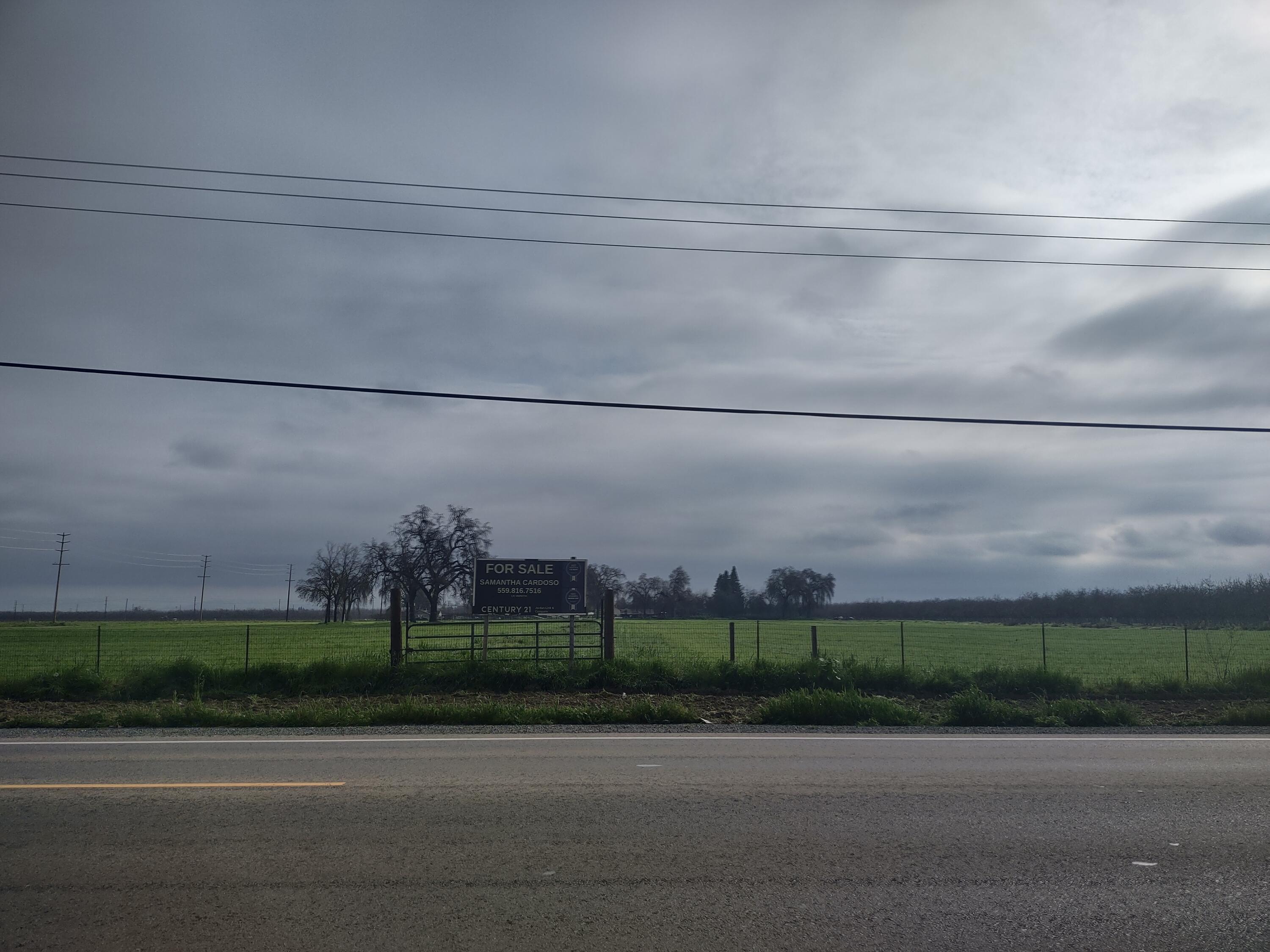 Lovers Lane Visalia, CA 93292 - Photo 3 of 10 (Upload-from-mobile-1771013278)IMG_20260