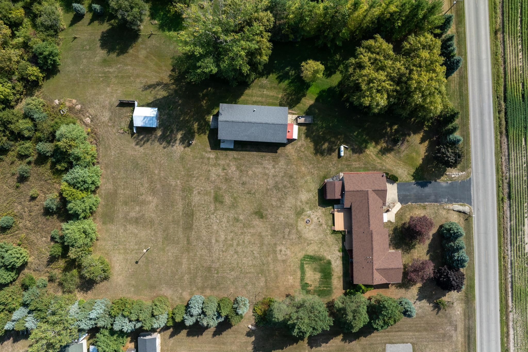 5097 East Surrey Road Clare, MI 48617 - Photo 15 of 53 1938531-9eb10196-0e3a-4a17-a8fd-bdeb3062aebc.JPG