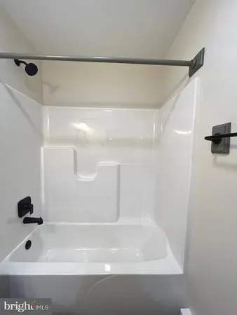 $1,475 | 319 West 4th Street, Unit B, Waynesboro, PA 17268