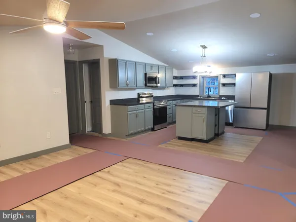 $1,475 | 319 West 4th Street, Unit B, Waynesboro, PA 17268