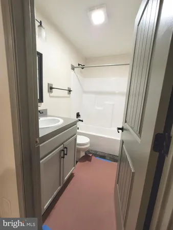 $1,475 | 319 West 4th Street, Unit B, Waynesboro, PA 17268