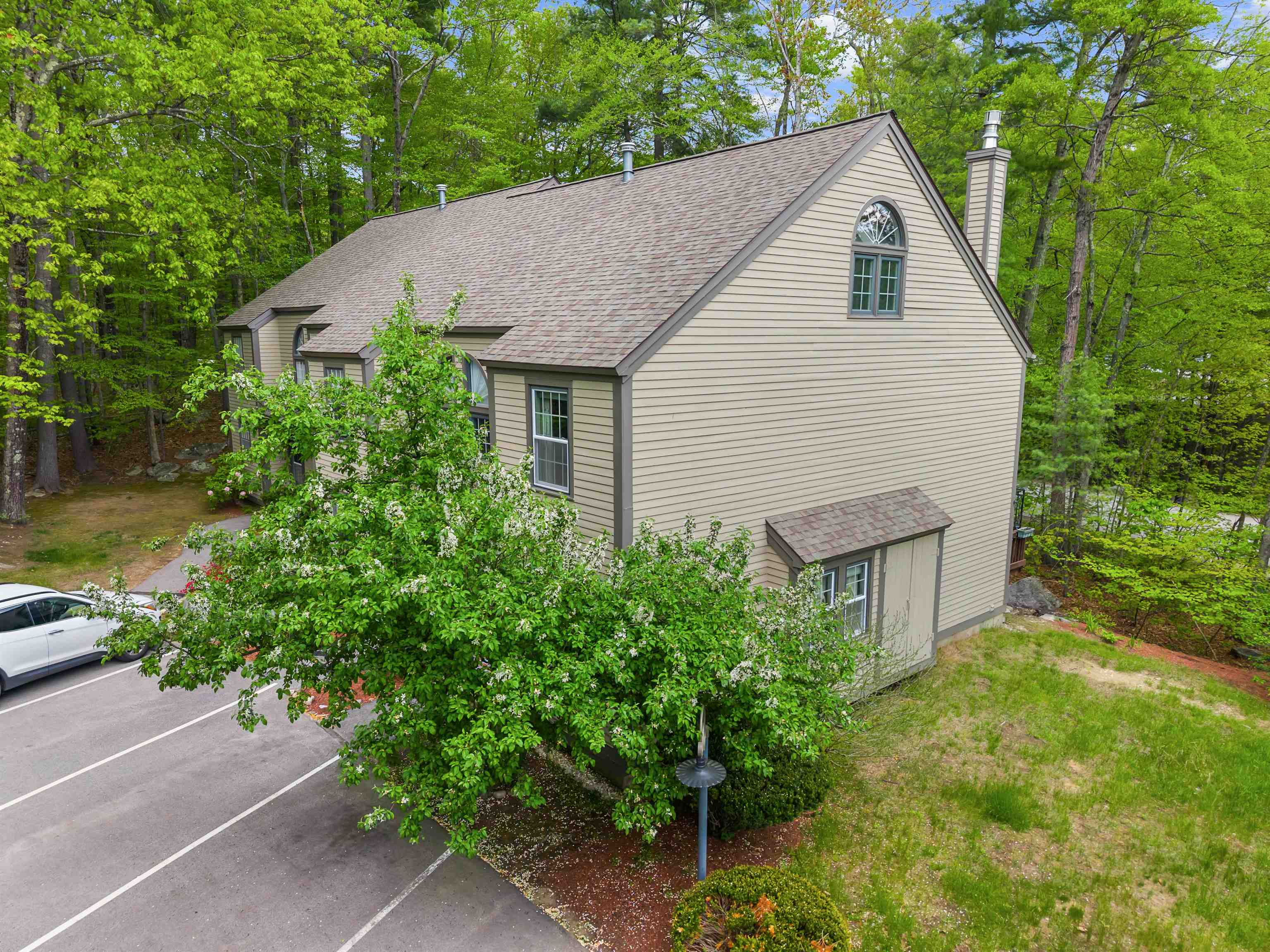 1465 Hooksett Road, Unit 207 Hooksett, NH 03106 - Photo 2 of 22 Gallery Image 2