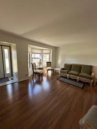 $280,000 | 301 Meadow Bridge Drive, Rochester Hills, MI 48307