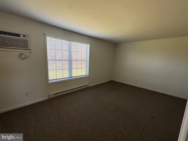 $1,300 | 145 Fayette Street, Fayetteville, PA 17222