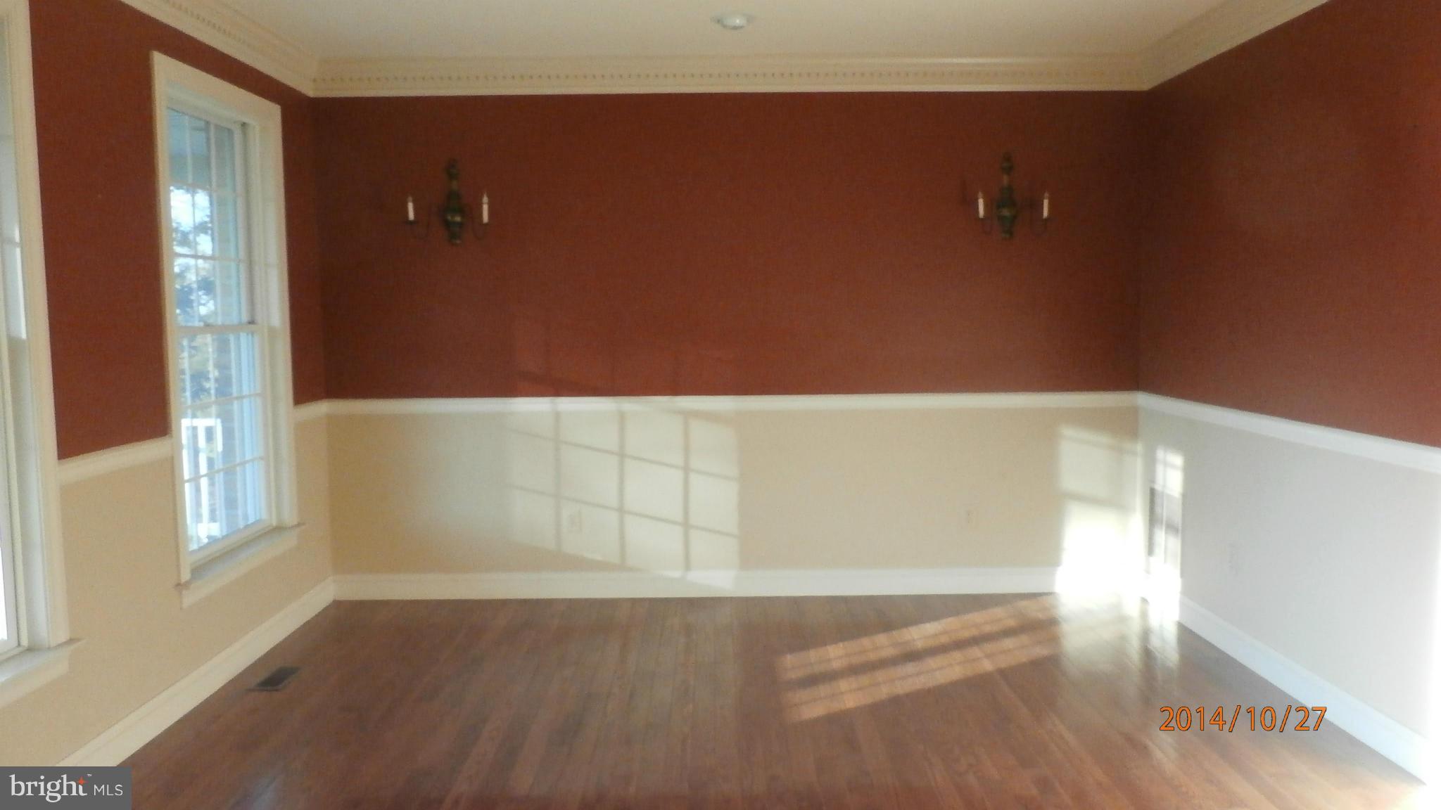 935 Stone Chapel Road Westminster, MD 21157 - Photo 7 of 30 Living Room