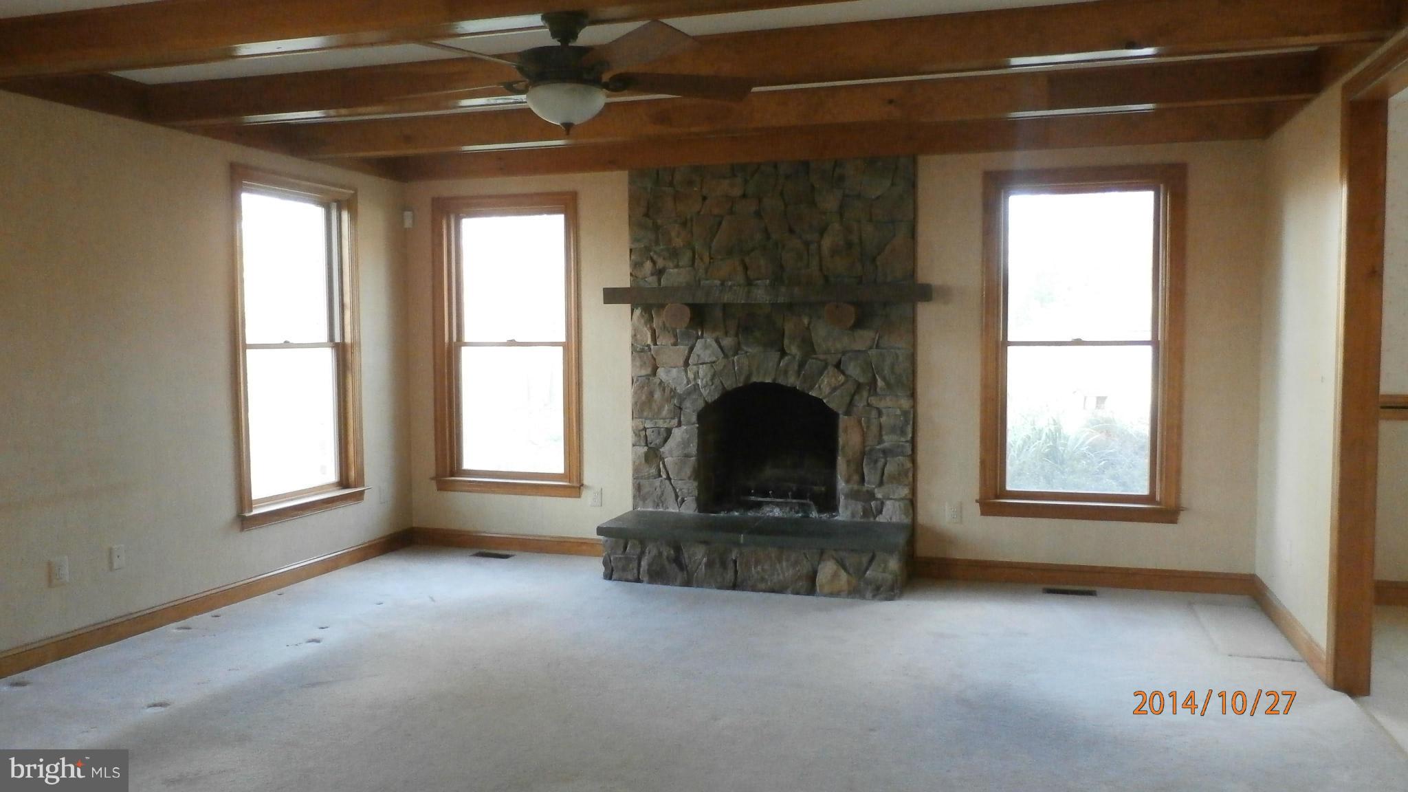 935 Stone Chapel Road Westminster, MD 21157 - Photo 8 of 30 Family Room