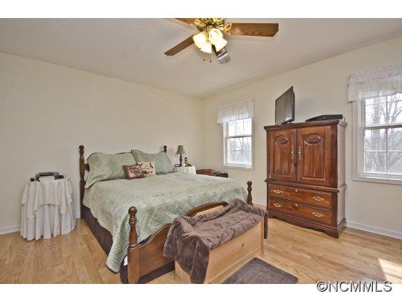 41 Vehorn Road Fairview, NC 28730 - Photo 11 of 19 Gallery Image 11