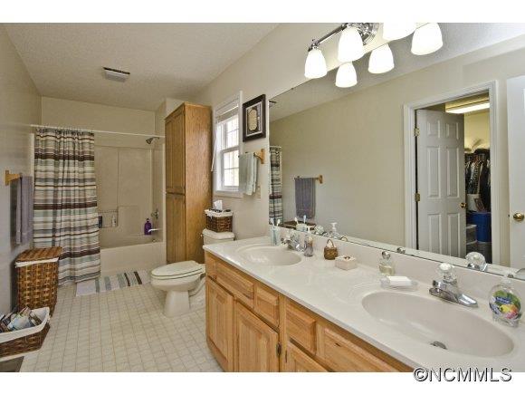 41 Vehorn Road Fairview, NC 28730 - Photo 13 of 19 Gallery Image 13