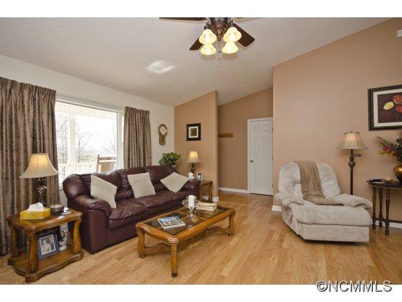 41 Vehorn Road Fairview, NC 28730 - Photo 7 of 19 Gallery Image 7