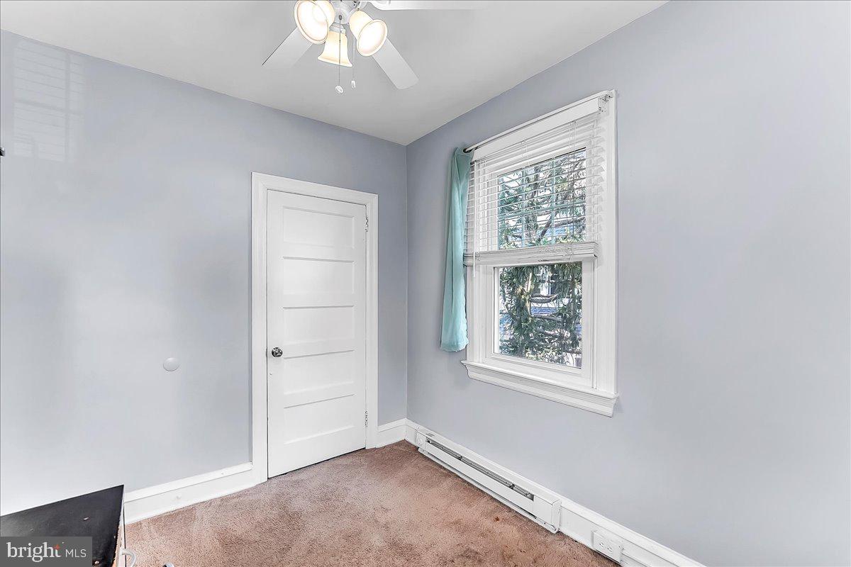 247 Sagamore Road Havertown, PA 19083 - Photo 29 of 41 an empty room with windows and closet