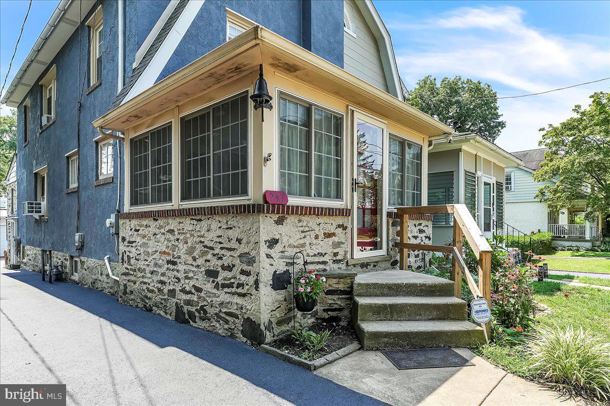 247 Sagamore Road Havertown, PA 19083 - Photo 4 of 41 a front view of a house with garden