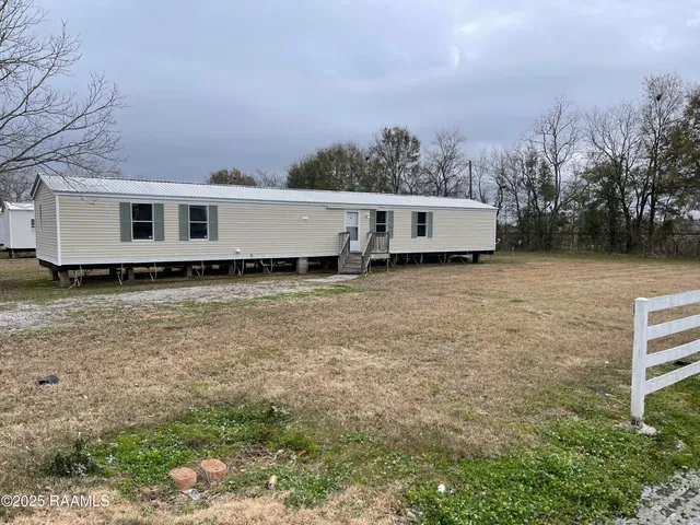 $1,000 | 114 Rendezvous Road, Unit A, Scott, LA 70583