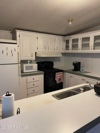 $1,000 | 114 Rendezvous Road, Unit A, Scott, LA 70583
