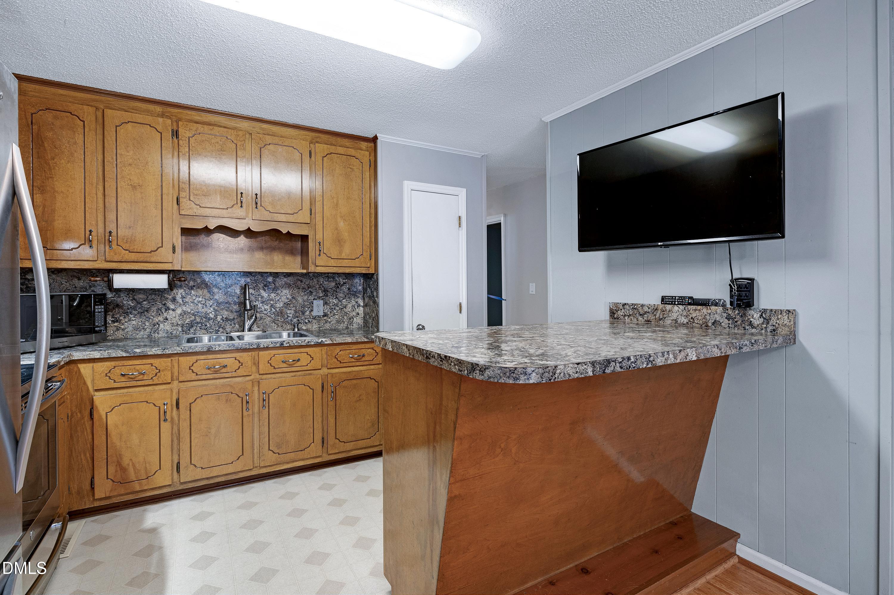5706 Cheek Road Durham, NC 27704 - Photo 14 of 70 Scene-12