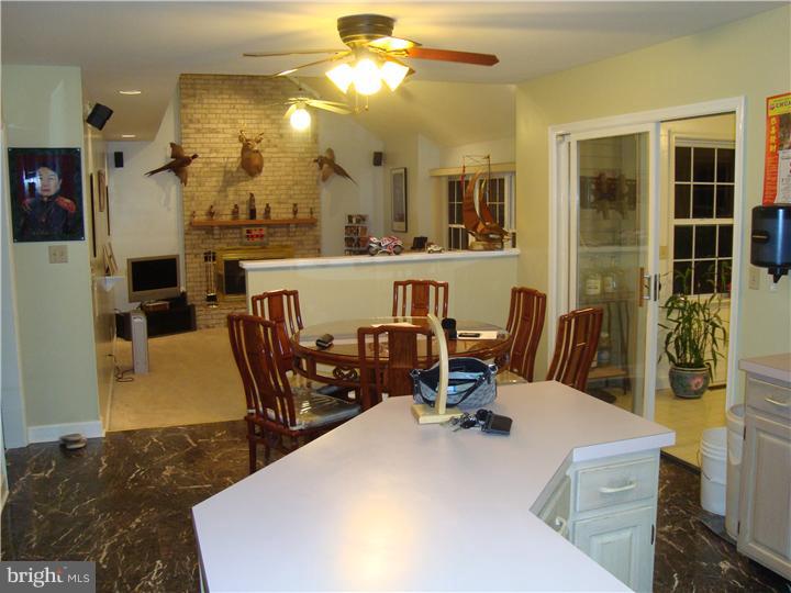 132 Woodland Road Newark, DE 19702 - Photo 11 of 21 Breakfast Room