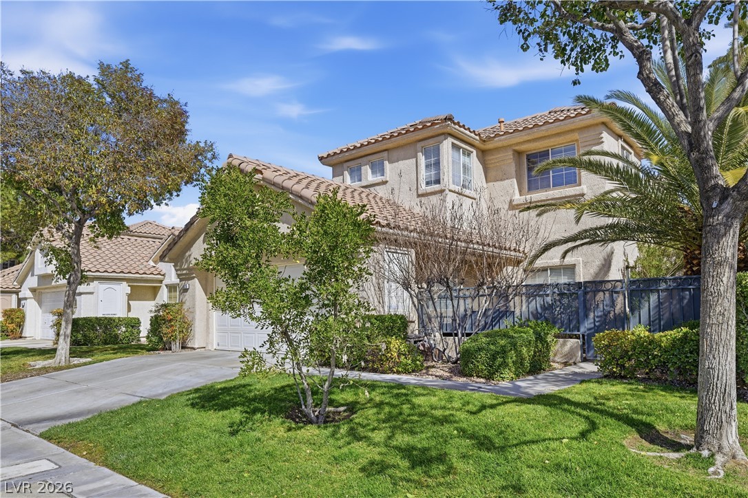 9236 Eagle Ridge Drive Las Vegas, NV 89134 - Photo 3 of 47