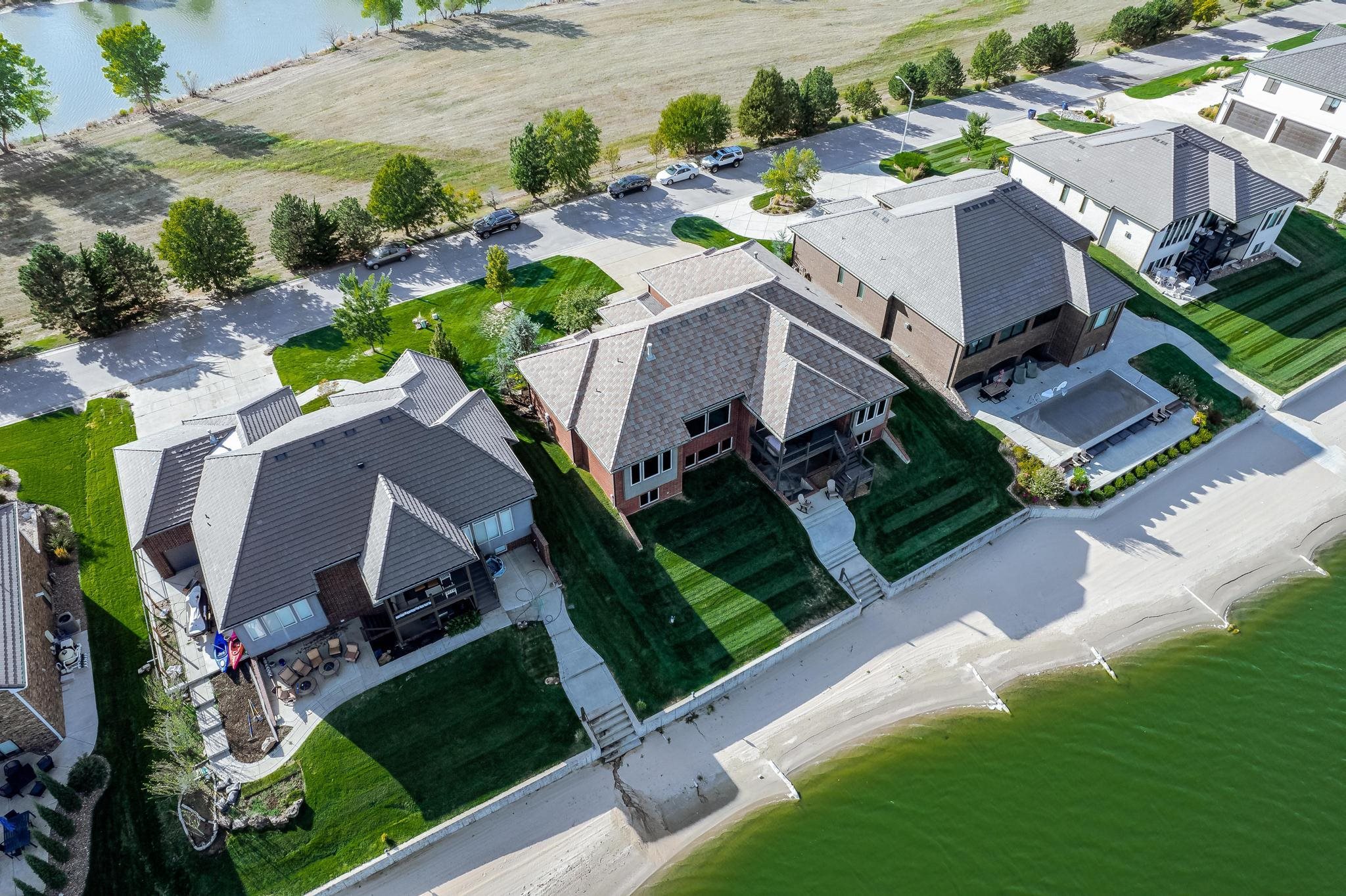 3606 North Beach Club Circle Wichita, KS 67205 - Photo 4 of 36