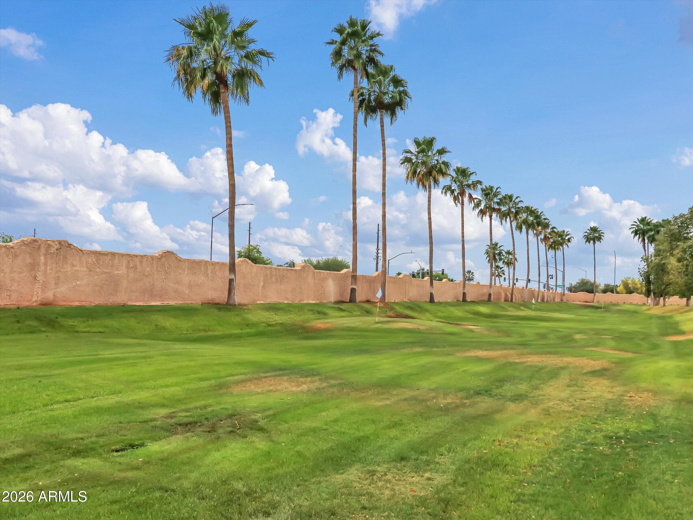 301 South Signal Butte Road, Unit 827 Apache Junction, AZ 85120 - Photo 27 of 29 Putting Green in the community!