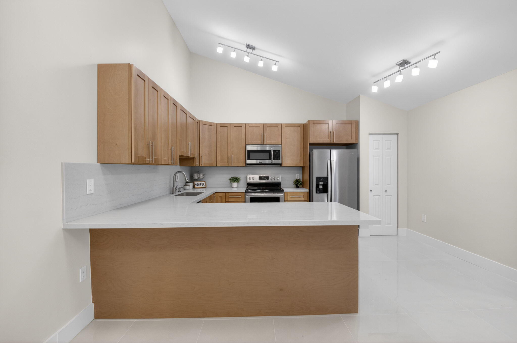 9939 Boca Gardens Trail, Unit D Boca Raton, FL 33496 - Photo 10 of 26 Kitchen