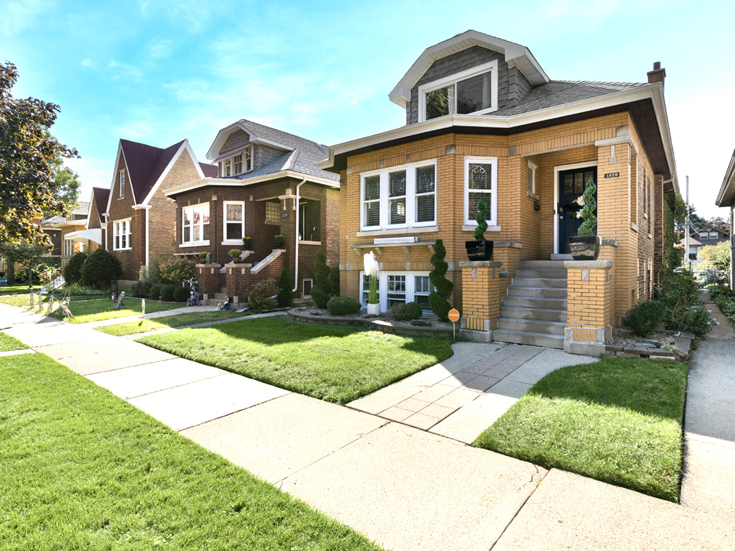 1926 Wisconsin Avenue Berwyn, IL 60402 - Photo 2 of 14