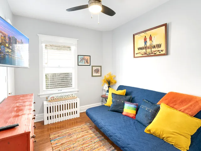 $3,450 | 1926 Wisconsin Avenue, Berwyn, IL 60402